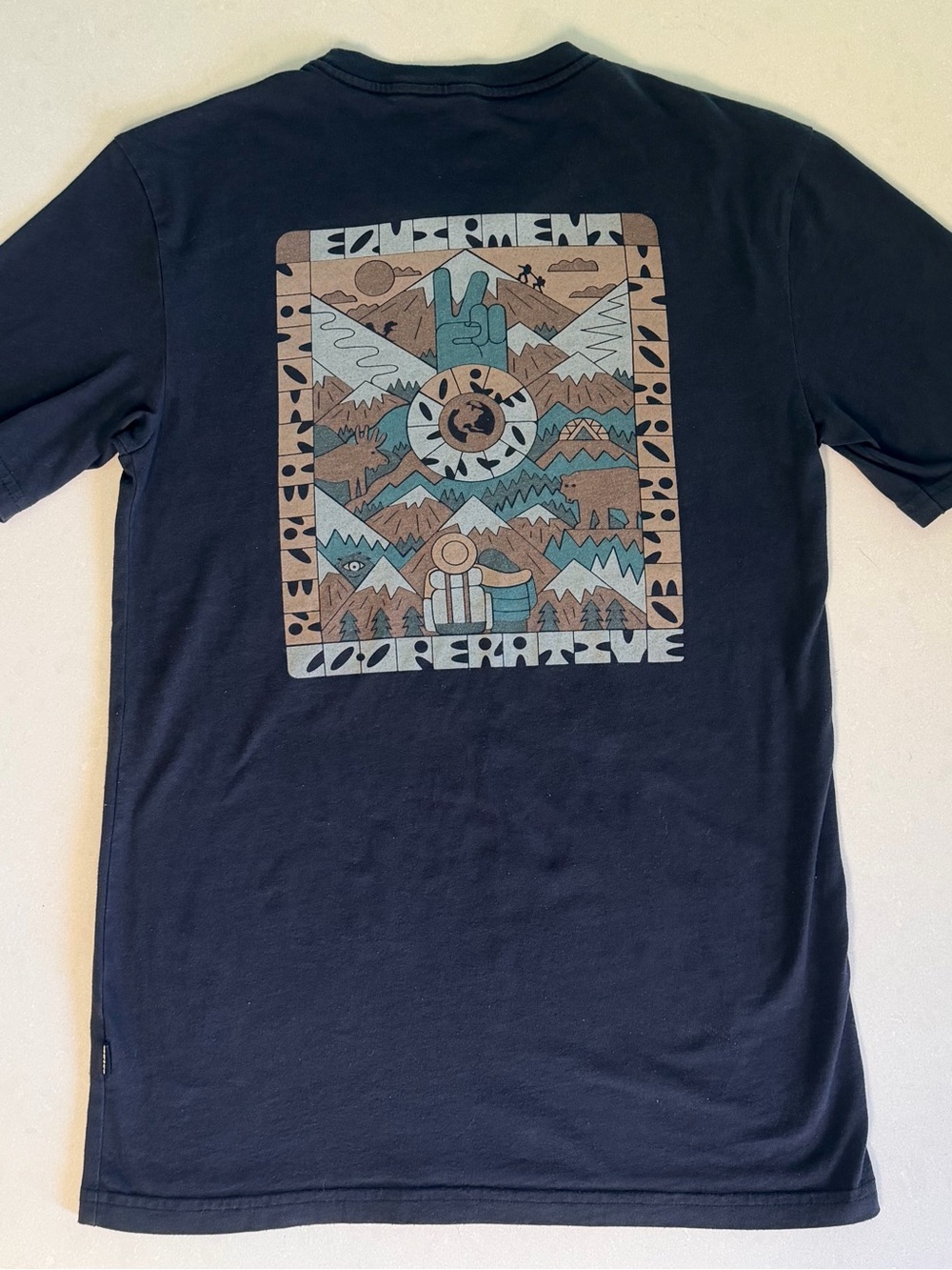REI Navy Blue Short Sleeve Tee with Mountain Graphic